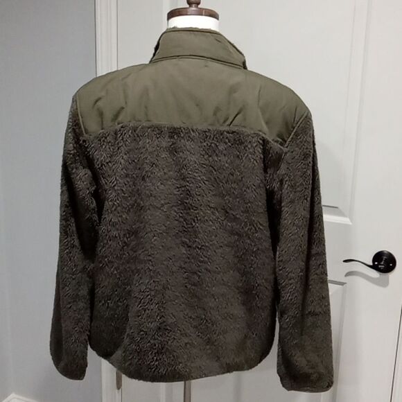 33 Degrees Olive Green Sherpa. Front zip w side & breast pockets size Large - Picture 3 of 3